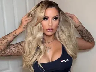 Streamate Adult Webcams of Summer_FoxxX